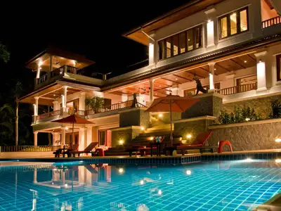 Private pool villa with 6 bedrooms for rent In Choeng Thale