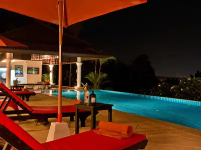 Private pool villa with 6 bedrooms for rent In Choeng Thale