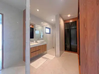 Modern 3 Bedrooms with private pool for rent in Choeng Thale