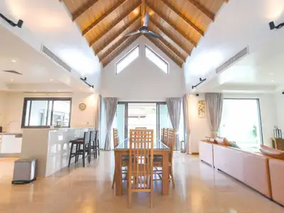 Beautiful Private Pool Villa With 4 Bedrooms In Choeng Thale