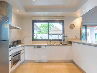 Beautiful Private Pool Villa With 4 Bedrooms In Choeng Thale