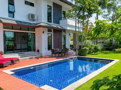 Beautiful 4 bedrooms with private pool for rent in Layan