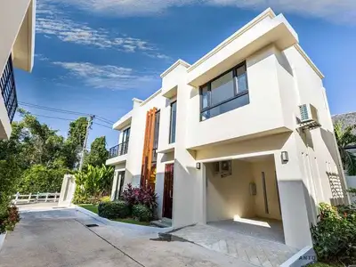Luxury 3 bedroom with private pool villa – Layan