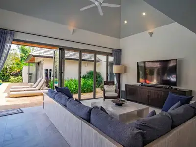 Layan Hills Estates – 5 bedrooms with private pool for rent in Choeng Thale