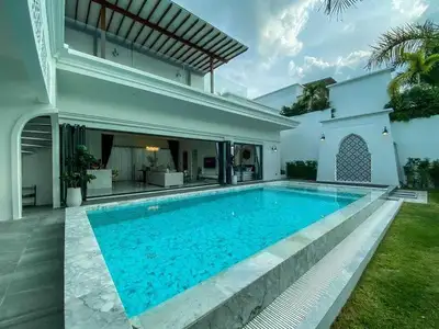 The Menara Hills – 3 bedrooms with private pool villa for rent