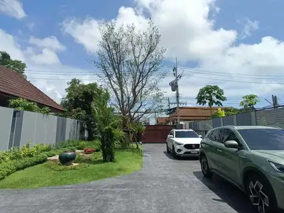 Modern 4 bedroom villa with private pool in Choeng Thale