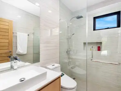 Luxury 4 bedrooms with private pool for rent in Layan Choeng Thale