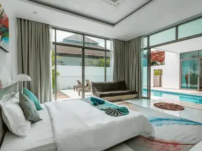 Resale 4-bedroom private pool villa in Kamala