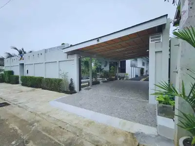 3 bedroom with private pool villa for rent in Choeng Thale