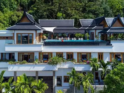 Stunning seaview 10 bedrooms villa with priavte pool for rent in Surin