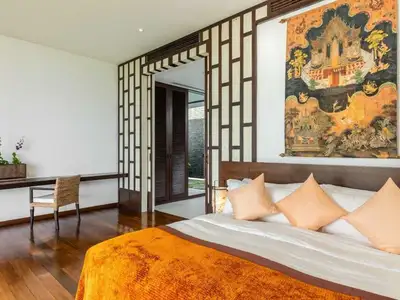 Oceanfront Villa 5 Bedroom For Sale in Kamala, Phuket