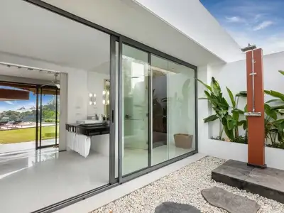 Oceanfront Villa 5 Bedroom For Sale in Kamala, Phuket