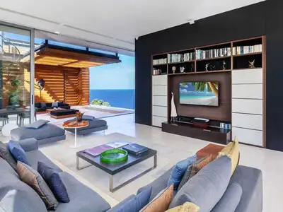 Luxury Sea view 4 bedroom villa for sale in Kamala