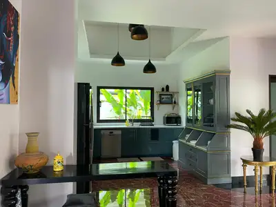 Exclusive 4 bedroom villa for rent in Choeng Thale