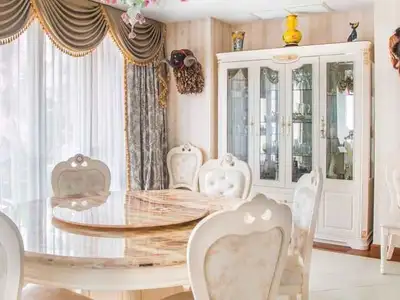 Laguna 5 bedrooms with Large garden for rent in Choeng Thale