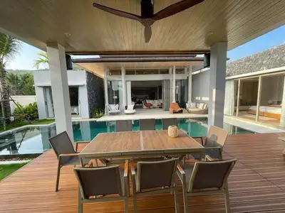 Botanica The Lake side – 3 bedrooms with private pool for rent in Layan