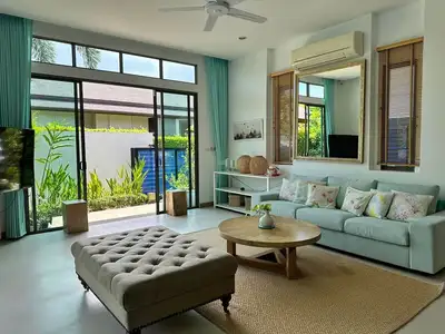 Spacious 3 bedroom with private pool for rent in Layan Beach