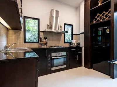 Paeyka Villa – 3 bedroos with private pool for rent near Layan Beach