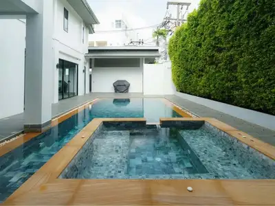 Luxurious 6-Bedroom Pool Villa for Rent in Bang Tao