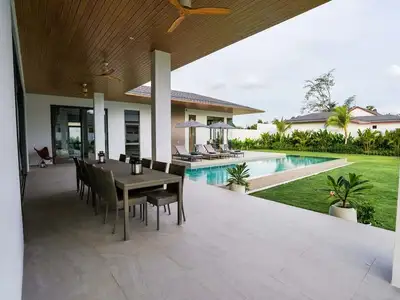 Spacious 3-Bedroom Pool Villa in Bang Jo – Tranquility & Convenience