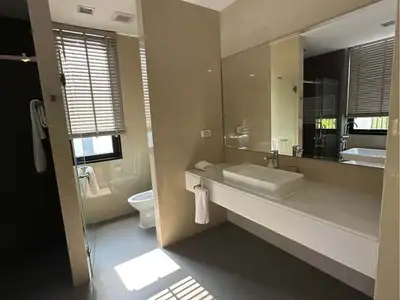 Spacious 5-Bedroom Villa for Rent in Laguna Park 2 – Pet Friendly