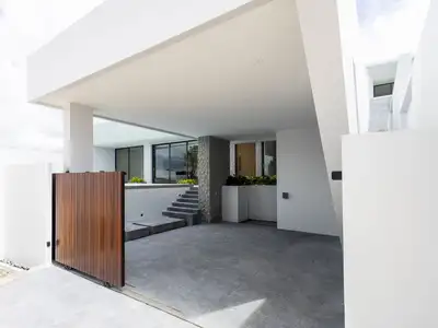 Clover Residence: Luxurious 3-Bedroom Villa in Laguna for Sale | SD29072550