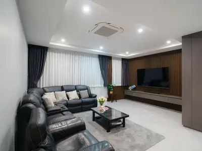 6-Bedroom Pool Villa for Sale in Surin Bangtao Phuket | SD14102501