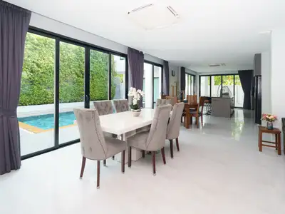 6-Bedroom Pool Villa for Sale in Surin Bangtao Phuket | SD14102501