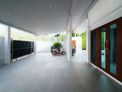 6-Bedroom Pool Villa for Sale in Surin Bangtao Phuket | SD14102501