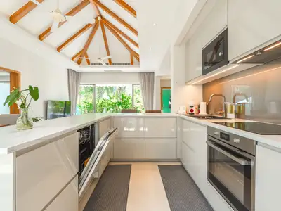 Trichada Villa for Sale in Phuket – Elegant Pool Villa | SD05112501
