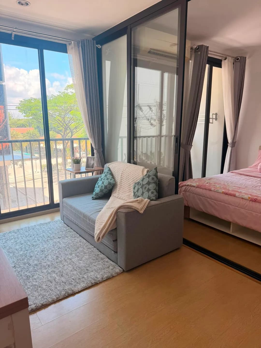 Renovated 1-Bedroom Condo at Zcape 2, Cherng Talay | SD08102601