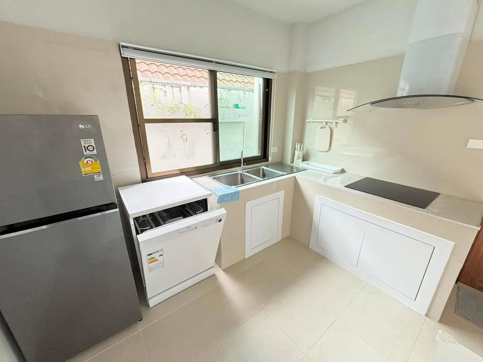 Luxurious 3-Bedroom Pool Villa for Rent in Cherng Talay, Phuket | SC21042550